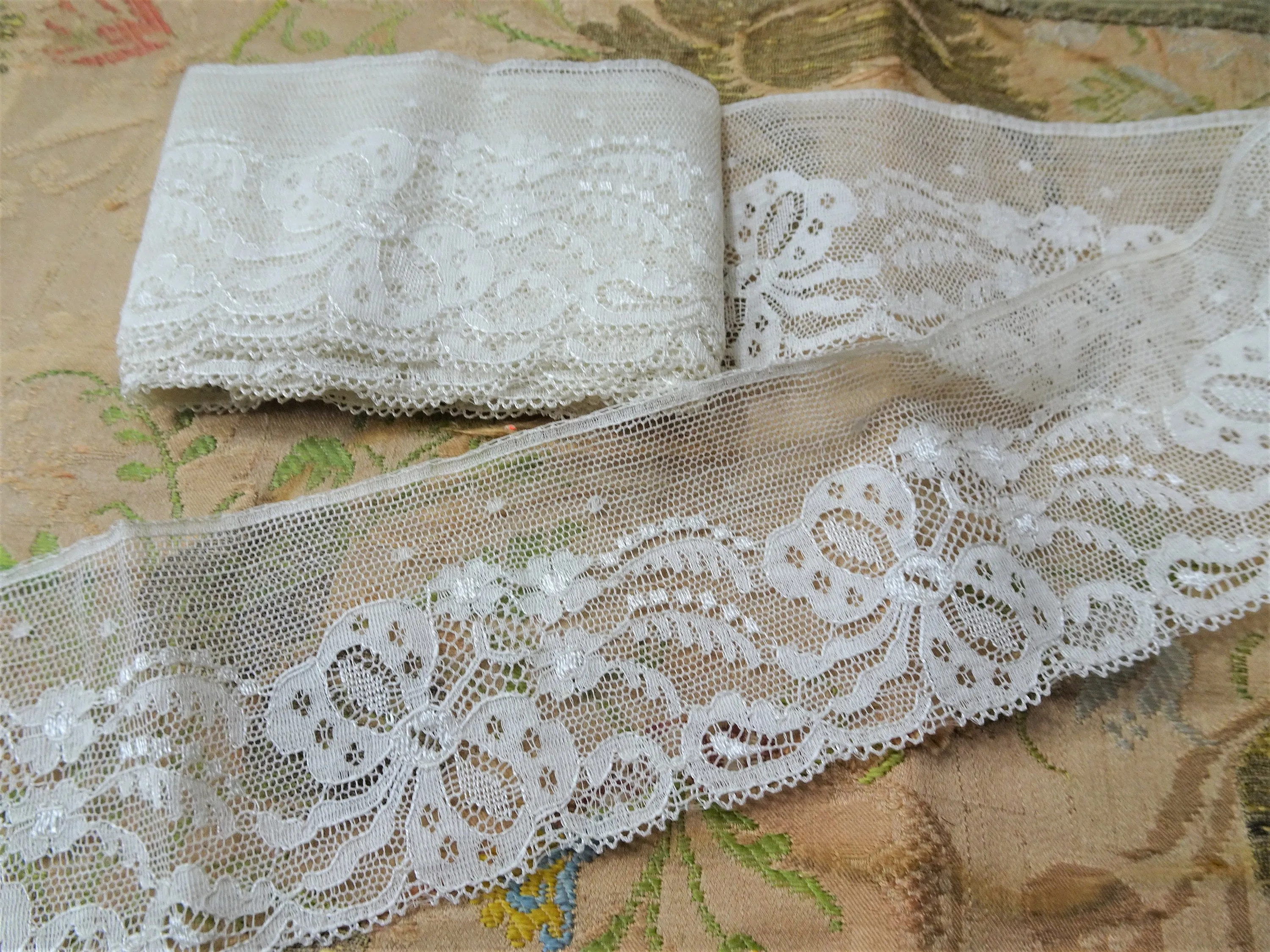 BEAUTIFUL Vintage French Lace Trim,Intricate Pattern For Dolls,Baby Christening Gowns,Childrens,Bridal,Heirloom Clothing,Collectible Lace